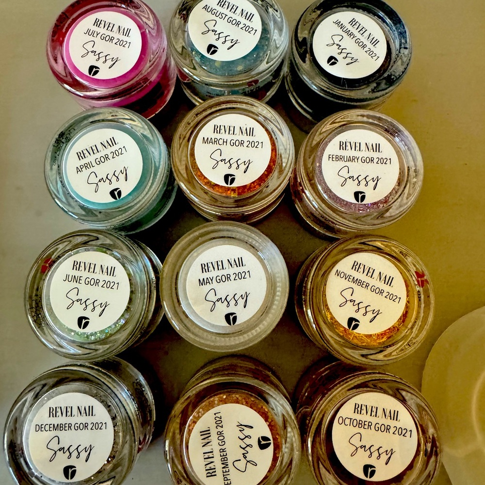 Gift of revel 2021 dip powder